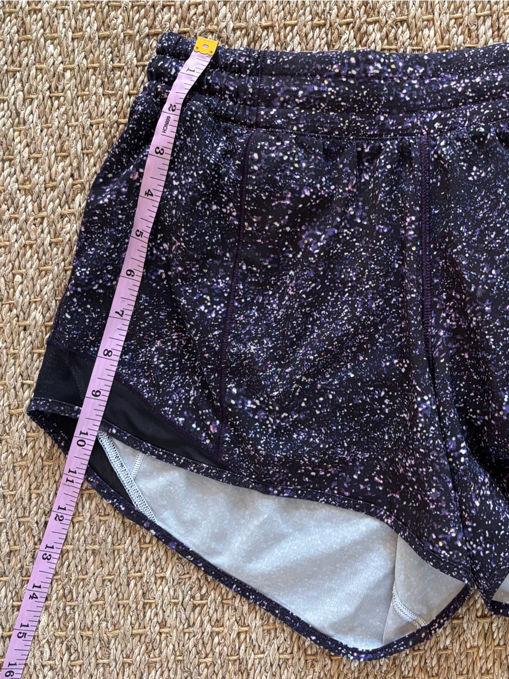 Lululemon | Shorts Size 6 Black With Speckles - Picture 9 of 11